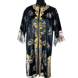 Bai hua vintage women’s medium Chinese embroidered robe jacket‎ colorful